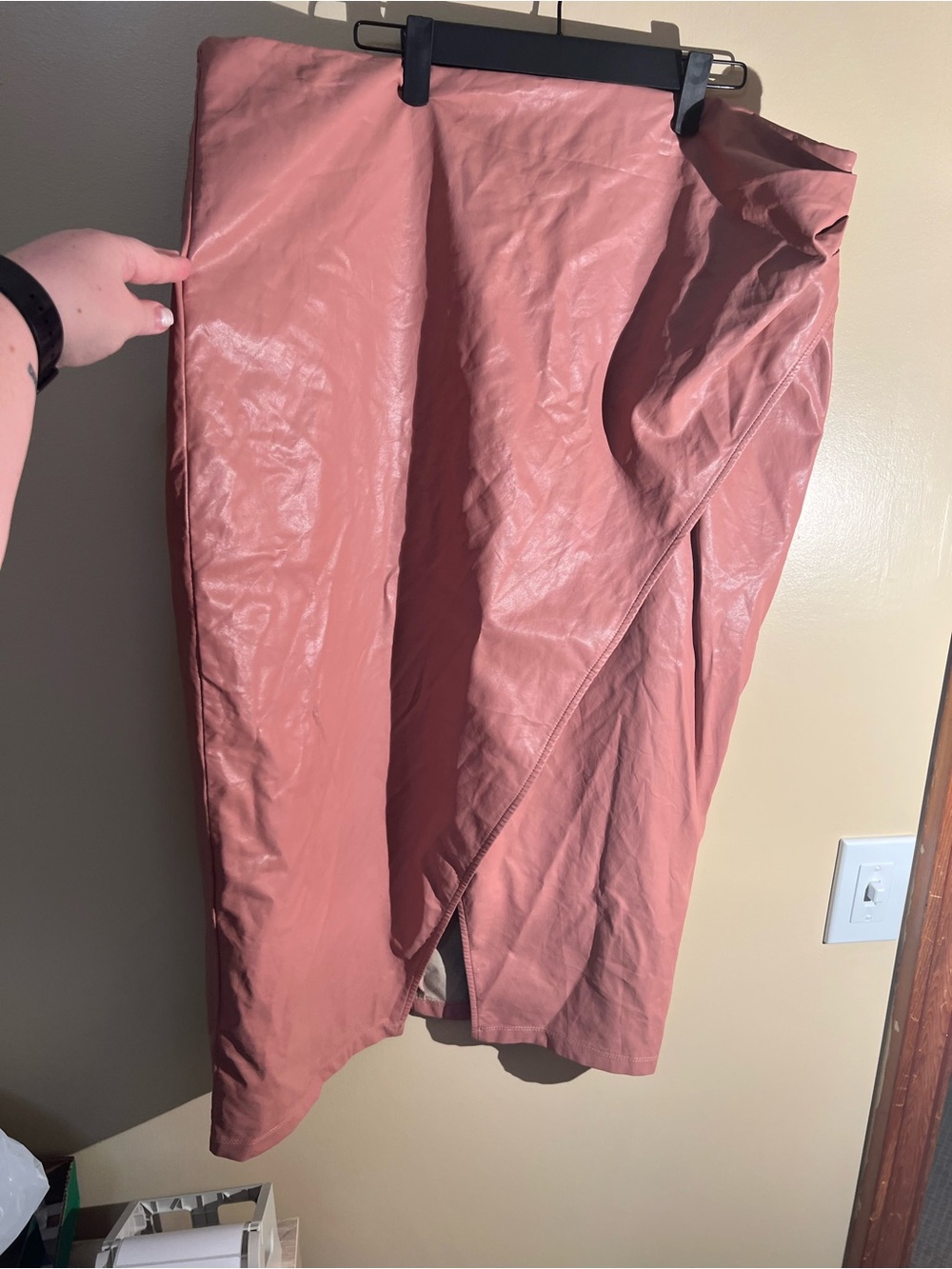 Women’s Fashion Nova Plus Size Faux Leather Pink Long Skirt Size 2XL
